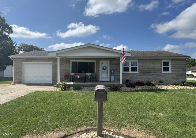 2nd image of 407 W Park Rd, Greensburg, IN 47240 | MLS# 22117758