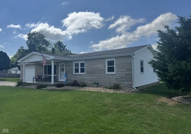 4th image of 407 W Park Rd, Greensburg, IN 47240 | MLS# 22117758