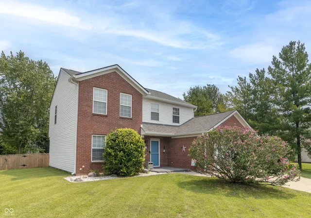 1st image of 461 Founders Dr, Greenfield, IN 46140 | MLS# 22117765