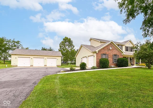 2nd image of 22304 Lamong Rd, Sheridan, IN 46069 | MLS# 22117777