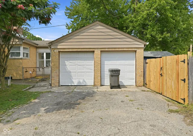 33rd image of 3601 Arthington Blvd, Indianapolis, IN 46218 | MLS# 22117791