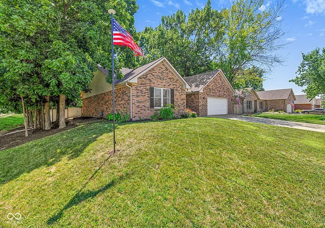 3rd image of 2435 Shorewood Dr, Lebanon, IN 46052 | MLS# 22117809