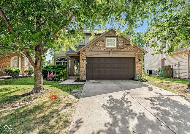 1st image of 6723 Wimbledon Dr, Zionsville, IN 46077 | MLS# 22117821
