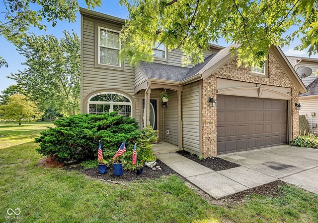 2nd image of 6723 Wimbledon Dr, Zionsville, IN 46077 | MLS# 22117821