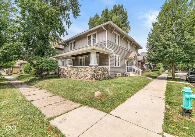 Photo 3 of Single family home for sale at 1202 N New Jersey St, Indianapolis, IN 46202 | MLS# 22117825 | Listing updated on 2026-10-10