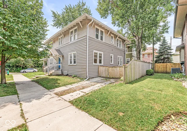 Photo 4 of Single family home for sale at 1202 N New Jersey St, Indianapolis, IN 46202 | MLS# 22117825 | Listing updated on 2026-10-10