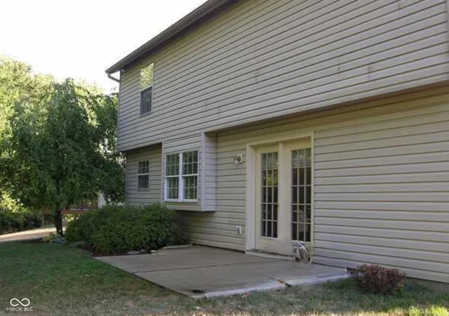 2nd image of 1603 Snug Harbor Ct, Indianapolis, IN 46227 | MLS# 22117832