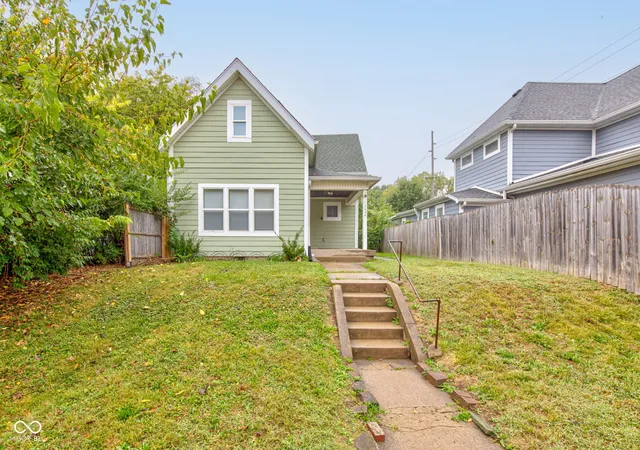 1st image of 1606 Ringgold Ave, Indianapolis, IN 46203 | MLS# 22117833