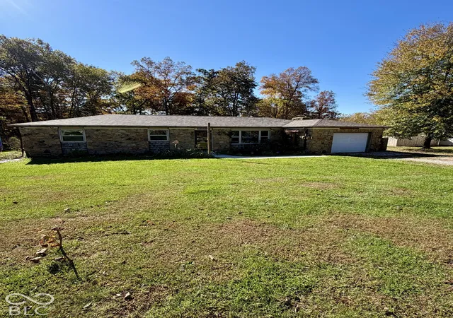 Single family home for sale at 5819 Old Morgantown Rd, Martinsville, IN 46151 | MLS# 22117836