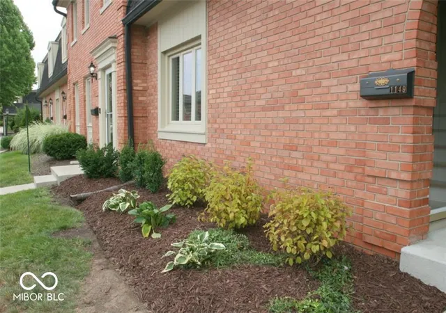 34th image of 1149 Canterbury Sq S #1149, Indianapolis, IN 46260 | MLS# 22117847