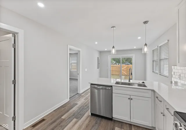 5th image of 1752 S Randolph St, Indianapolis, IN 46203 | MLS# 22117848