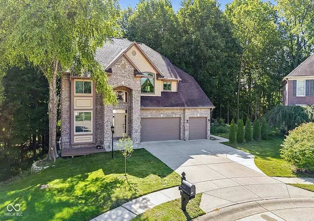 3rd image of 9627 Claymount Ln, Fishers, IN 46037 | MLS# 22117856