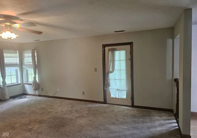 4th image of 946 Johnathan Dr, Plainfield, IN 46168 | MLS# 22117857