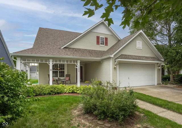 Photo 2 of Sale Pending at 14969 Montclair Dr, Westfield, IN 46074 | MLS# 22117863 | Listing updated on 2026-09-02