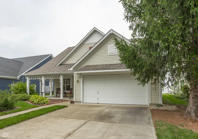 Photo 3 of Sale Pending at 14969 Montclair Dr, Westfield, IN 46074 | MLS# 22117863 | Listing updated on 2026-09-02
