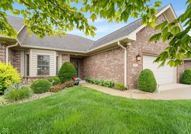 2nd image of 3971 Melbourne Dr, Columbus, IN 47203 | MLS# 22117891