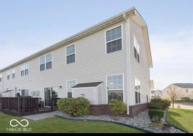 2nd image of 9628 Rolling Plain Dr, Noblesville, IN 46060 | MLS# 22117903