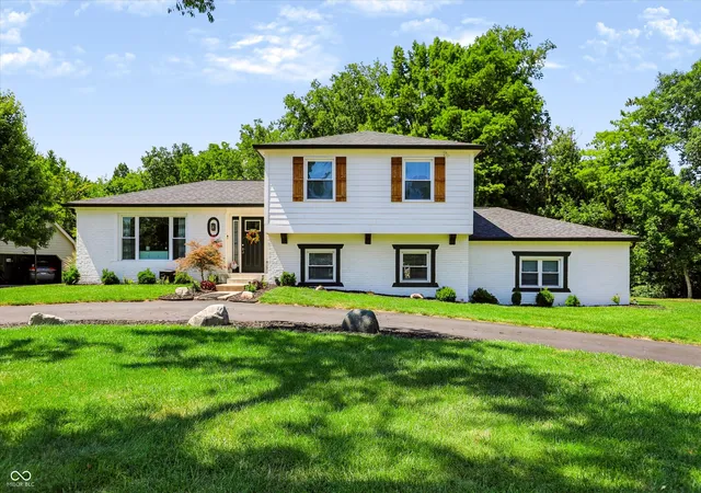 1st image of 11024 W Lakeshore Dr, Carmel, IN 46033 | MLS# 22117914