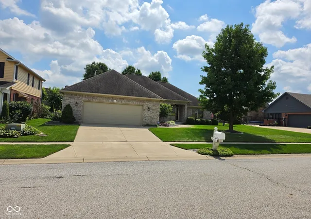 1st image of 1655 Danaher St, Indianapolis, IN 46217 | MLS# 22117917