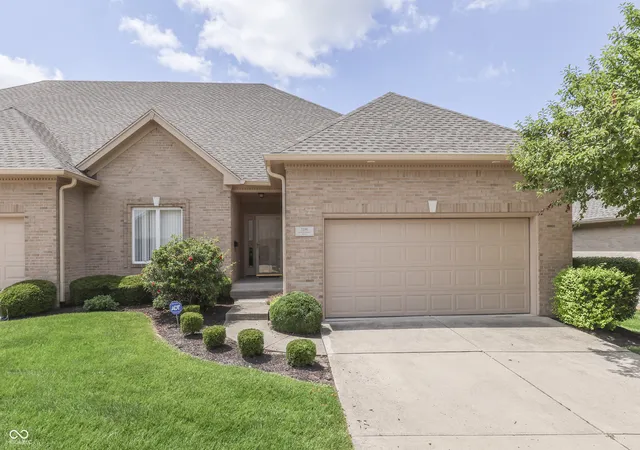 1st image of 1496 Heron Ridge Blvd, Greenwood, IN 46143 | MLS# 22117922