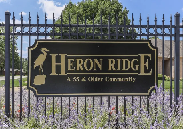2nd image of 1496 Heron Ridge Blvd, Greenwood, IN 46143 | MLS# 22117922