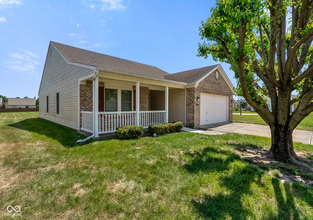 Photo 2 of Single family home for sale at 2861 Angelina Dr, Indianapolis, IN 46203 | MLS# 22117927 | Listing updated on 2026-10-08