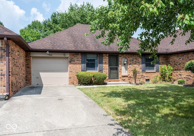 1st image of 526 Eagle Crest Dr, Brownsburg, IN 46112 | MLS# 22117942