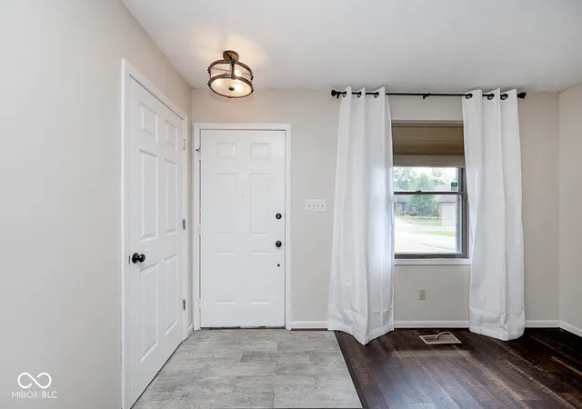 4th image of 526 Eagle Crest Dr, Brownsburg, IN 46112 | MLS# 22117942