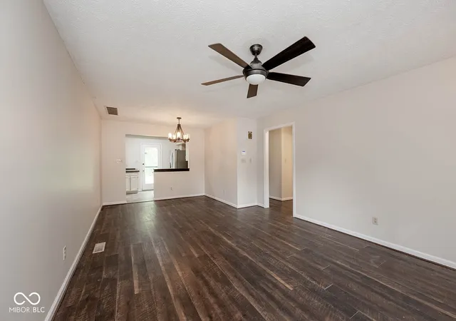 5th image of 526 Eagle Crest Dr, Brownsburg, IN 46112 | MLS# 22117942