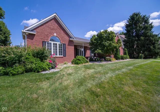 Photo 2 of Single family home for sale at 14479 Allison Dr, Carmel, IN 46033 | MLS# 22117945 | Listing updated on 2026-09-22