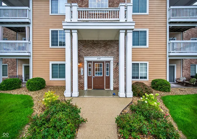 1st image of 6509 Emerald Hill Ct #310, Indianapolis, IN 46237 | MLS# 22117949