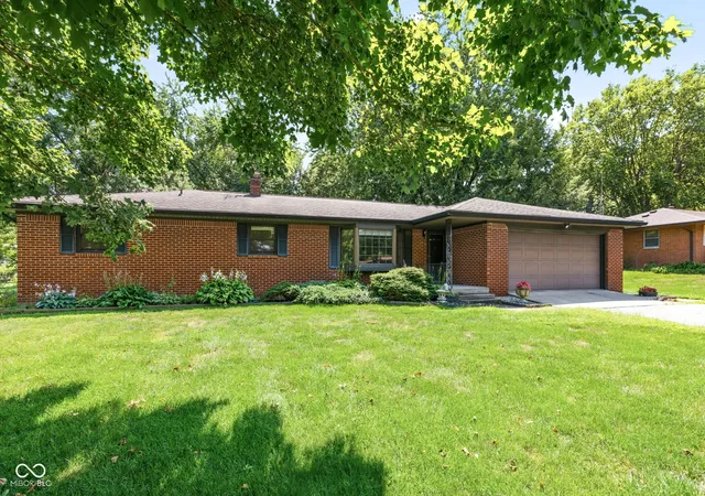 3rd image of 223 Bangor Dr, Indianapolis, IN 46227 | MLS# 22117950