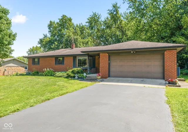 4th image of 223 Bangor Dr, Indianapolis, IN 46227 | MLS# 22117950