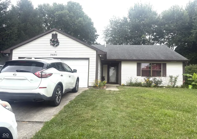 3rd image of 3601 Pleasant Lake Dr, Indianapolis, IN 46227 | MLS# 22117951