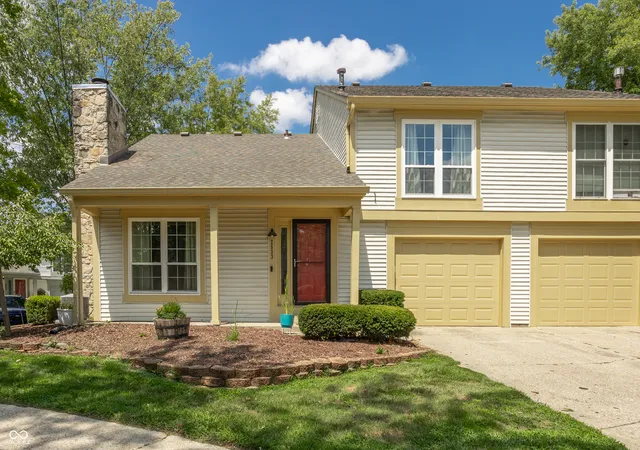 1st image of 2533 Chaseway Ct, Indianapolis, IN 46268 | MLS# 22117970