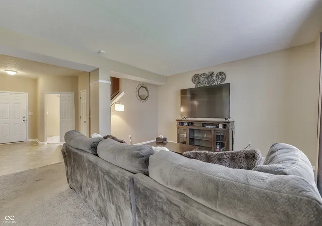 5th image of 3030 Torchlight Cir, Indianapolis, IN 46217 | MLS# 22117977