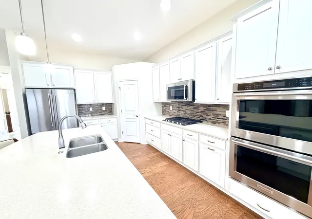 3rd image of 960 Miller Ct, Greenfield, IN 46140 | MLS# 22117982