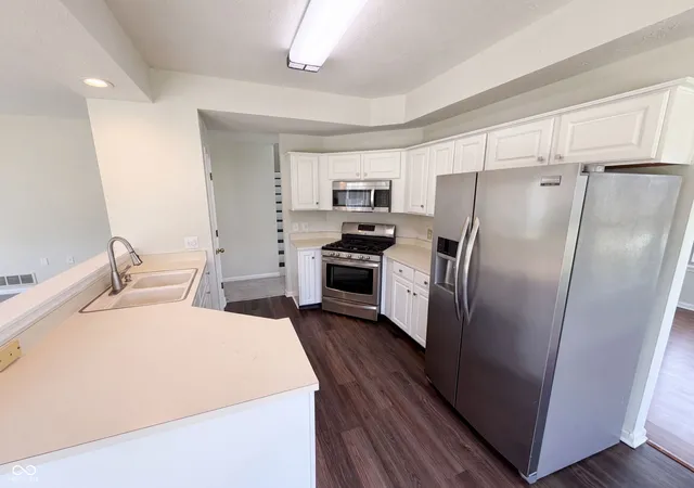 2nd image of 828 Claiborne Ln, Lebanon, IN 46052 | MLS# 22117985