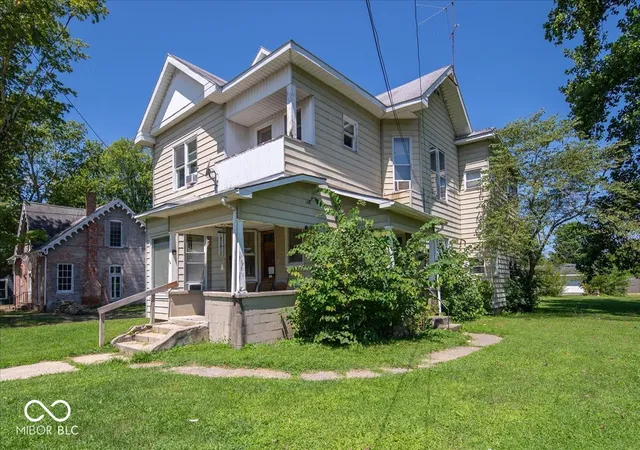 Photo 3 of Multi family home for sale at 116 W Pine St, Knightstown, IN 46148 | MLS# 22117986 | Listing updated on 2026-08-31