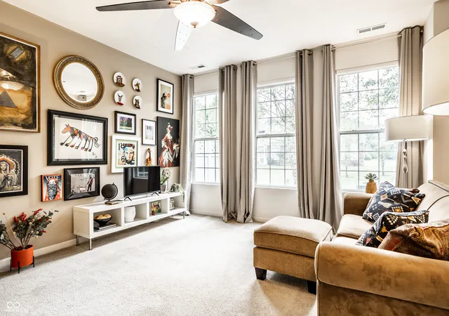 5th image of 10911 Perry Pear Dr, Zionsville, IN 46077 | MLS# 22117989