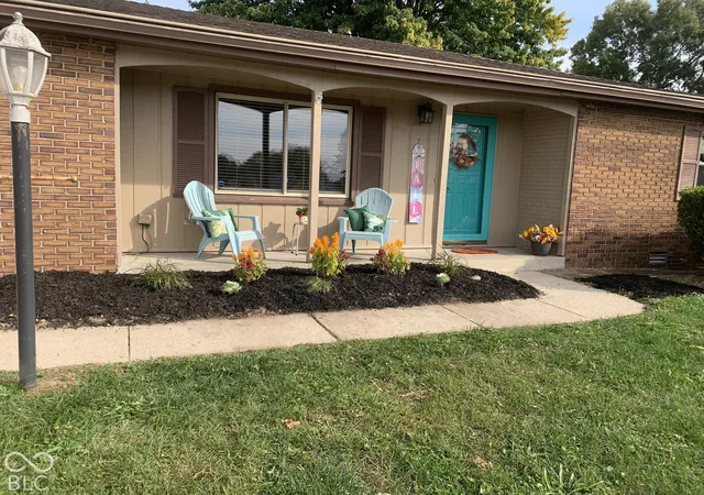 Photo 2 of Single family home for sale at 3311 Taylor Rd, Columbus, IN 47203 | MLS# 22117994 | Listing updated on 2026-10-27