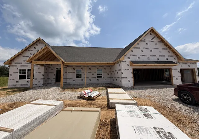 1st image of 16 Pine Hills Ct, Crawfordsville, IN 47933 | MLS# 22117996