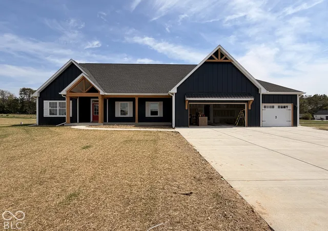 Photo 1 of Single family home for sale at 16 Pine Hills Ct, Crawfordsville, IN 47933 | MLS# 22117996 | Listing updated on 2026-10-01