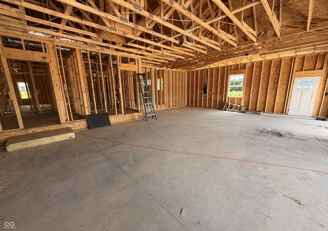 2nd image of 16 Pine Hills Ct, Crawfordsville, IN 47933 | MLS# 22117996