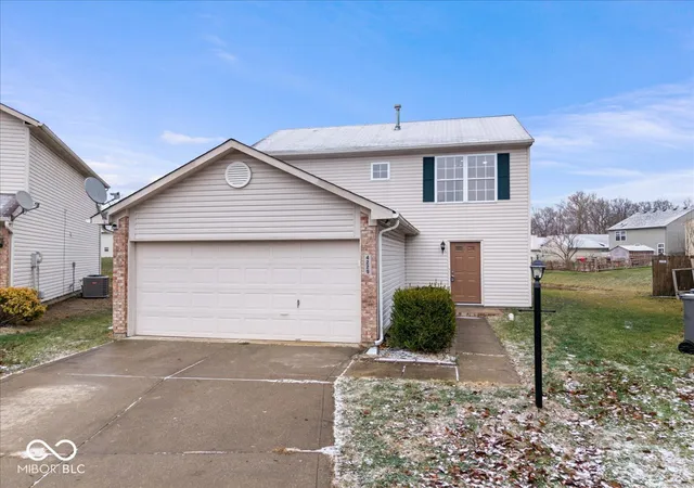 3rd image of 4229 Trace Wood Dr, Indianapolis, IN 46254 | MLS# 22118011