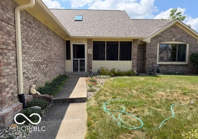 Photo 4 of Single family home for sale at 1019 Mount Vernon, Greenwood, IN 46142 | MLS# 22118025 | Listing updated on 2026-08-13