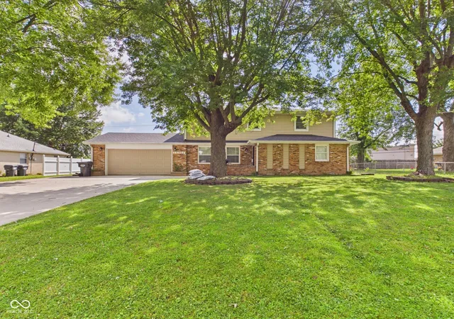 2nd image of 4412 Alhambra Dr, Anderson, IN 46013 | MLS# 22118038