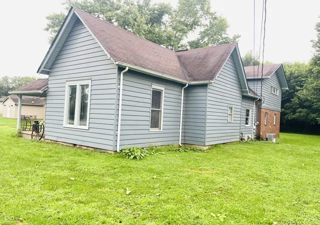 2nd image of 565 Sheridan Rd, Noblesville, IN 46060 | MLS# 22118041