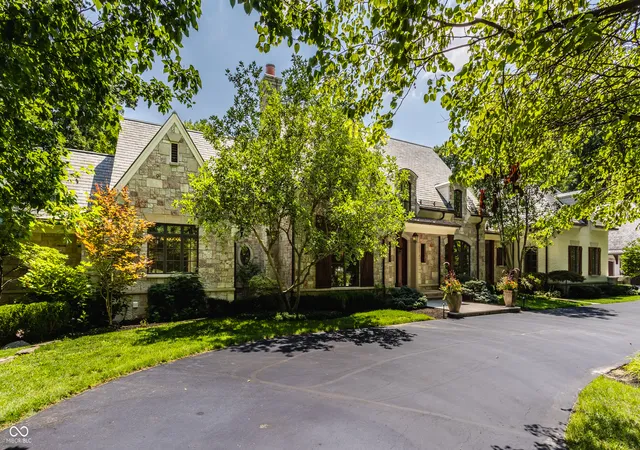 5th image of 11555 Willow Springs Dr, Zionsville, IN 46077 | MLS# 22118044