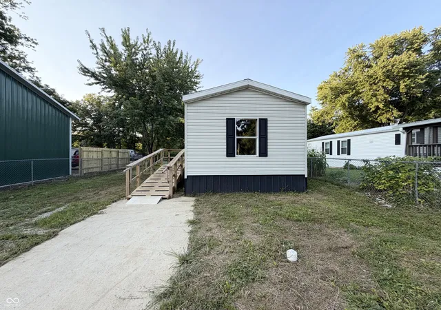 2nd image of 1026 Van Bibber Lake, Greencastle, IN 46135 | MLS# 22118051